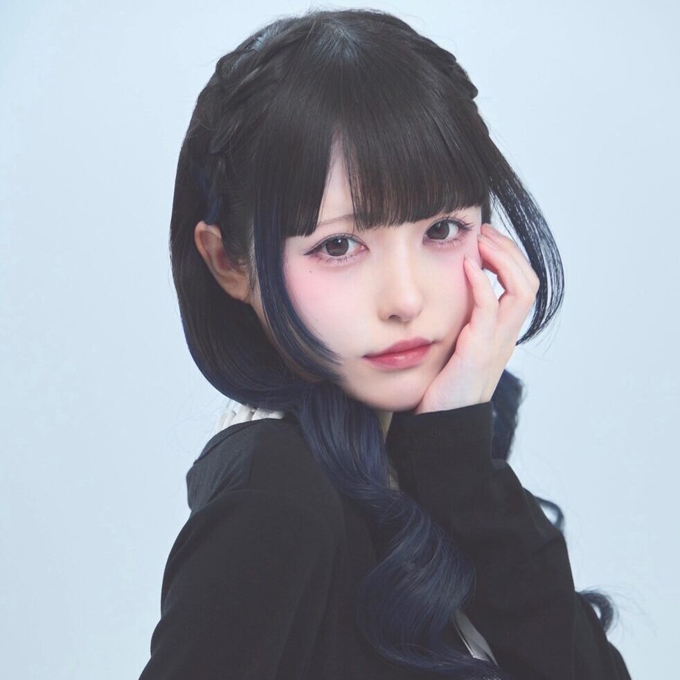 もに